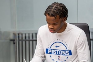 实时爵士对NBA快船jrs直播_实时爵士对NBA快船jrs直播在线观看_免费看直播